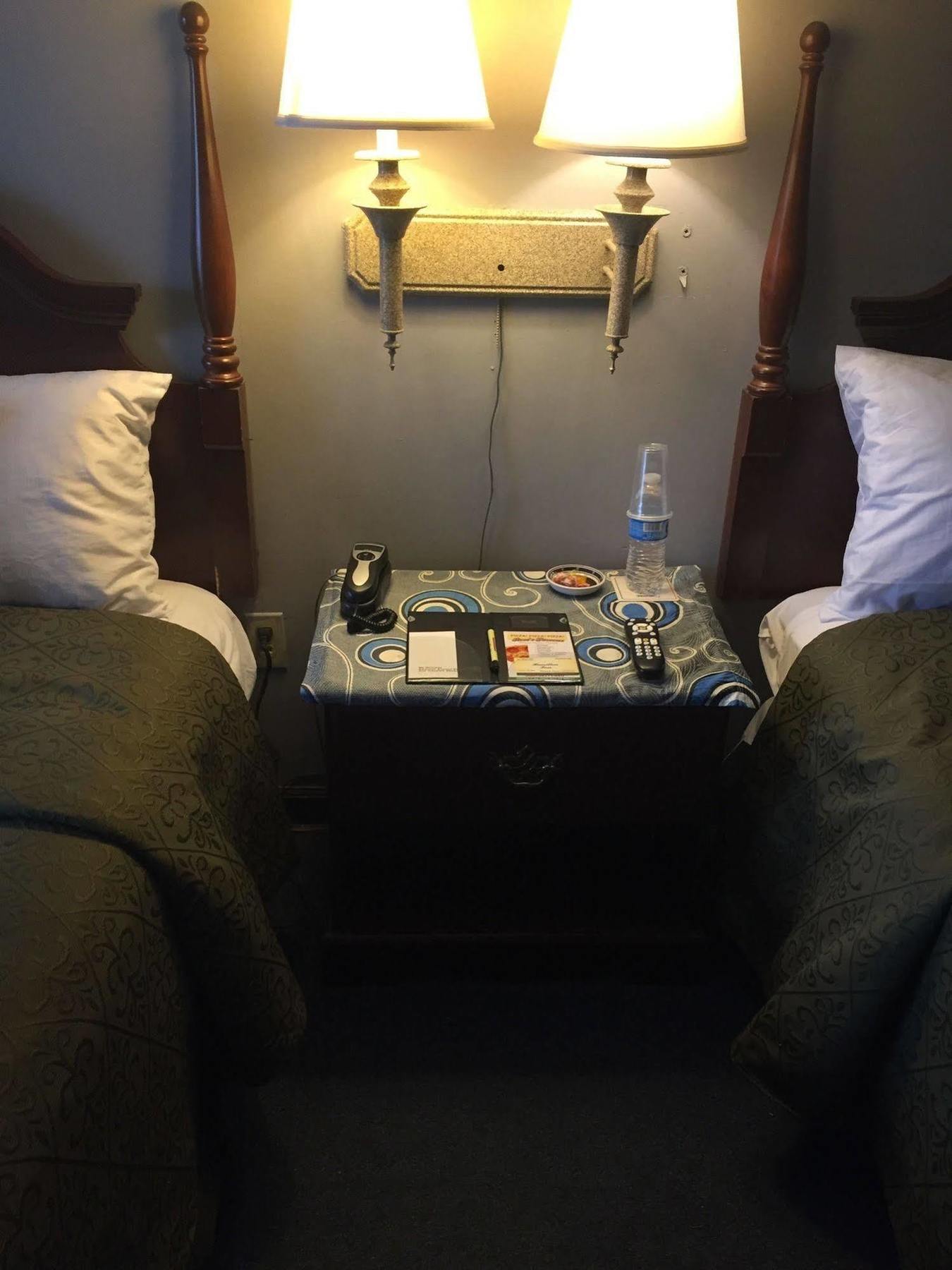 Hamilton Inn Sturbridge Dış mekan fotoğraf