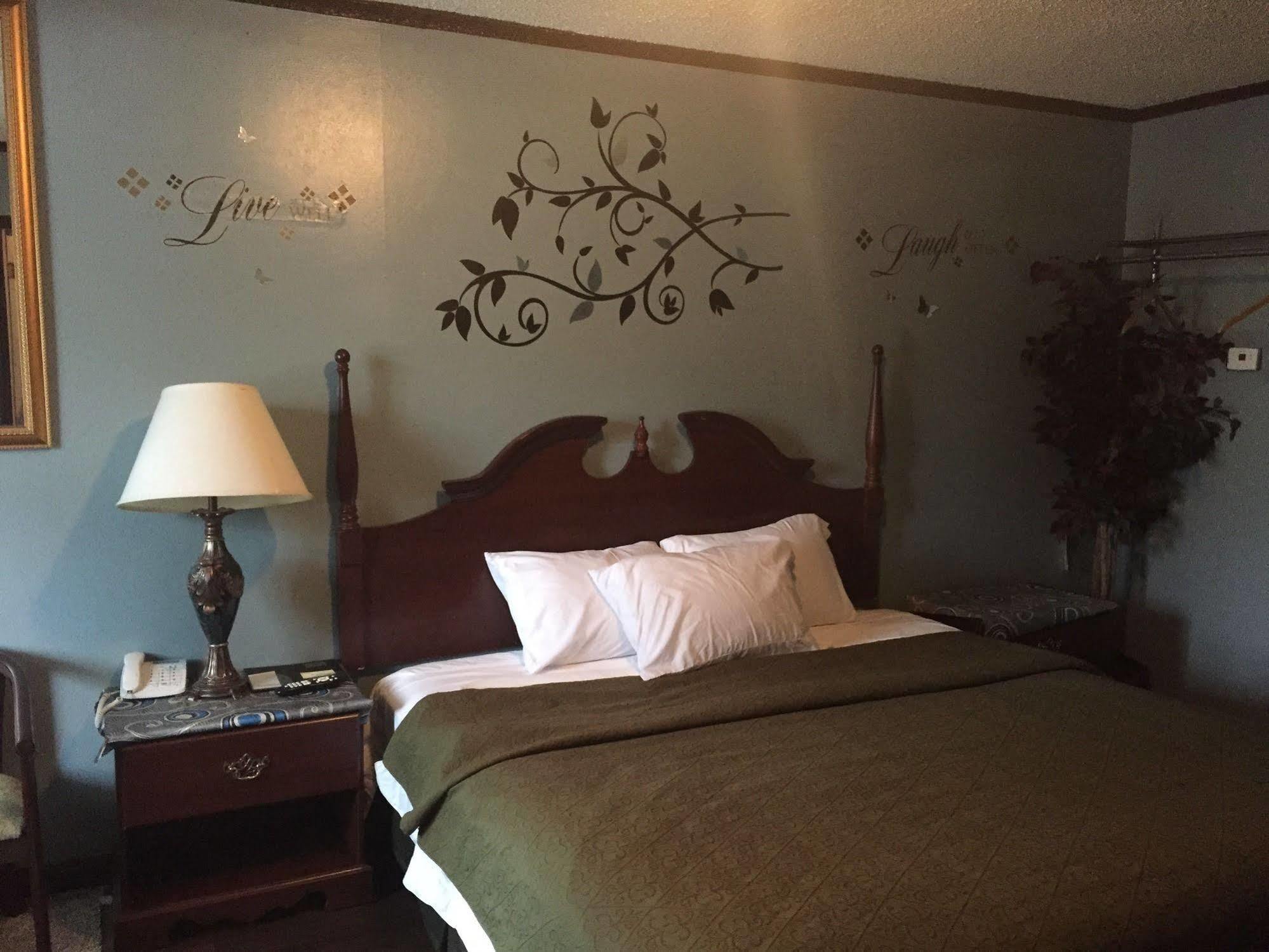 Hamilton Inn Sturbridge Dış mekan fotoğraf